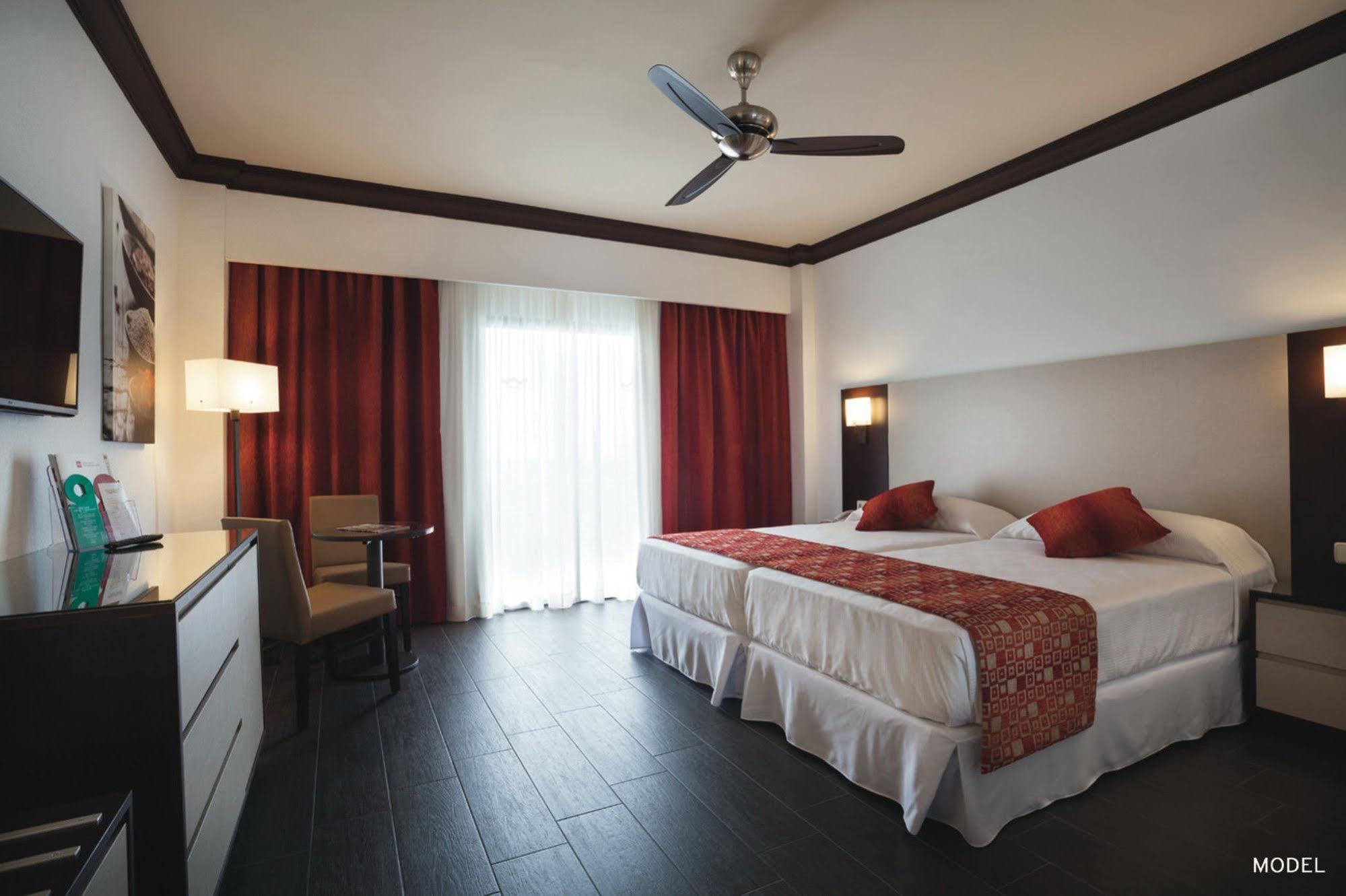 Hotel Riu Monica - Adults Only Nerja Εξωτερικό φωτογραφία